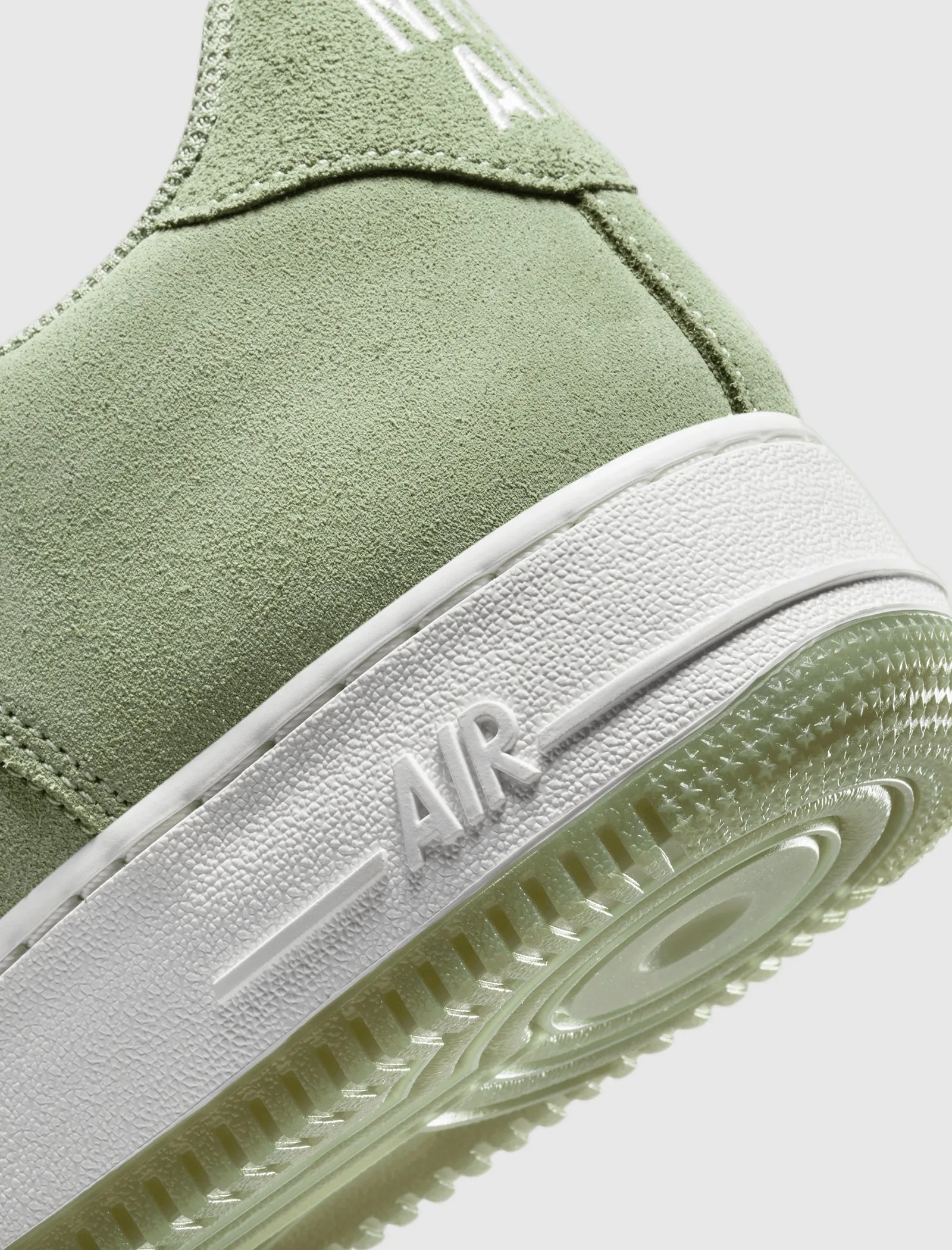 AIR FORCE 1 LOW RETRO "OIL GREEN"