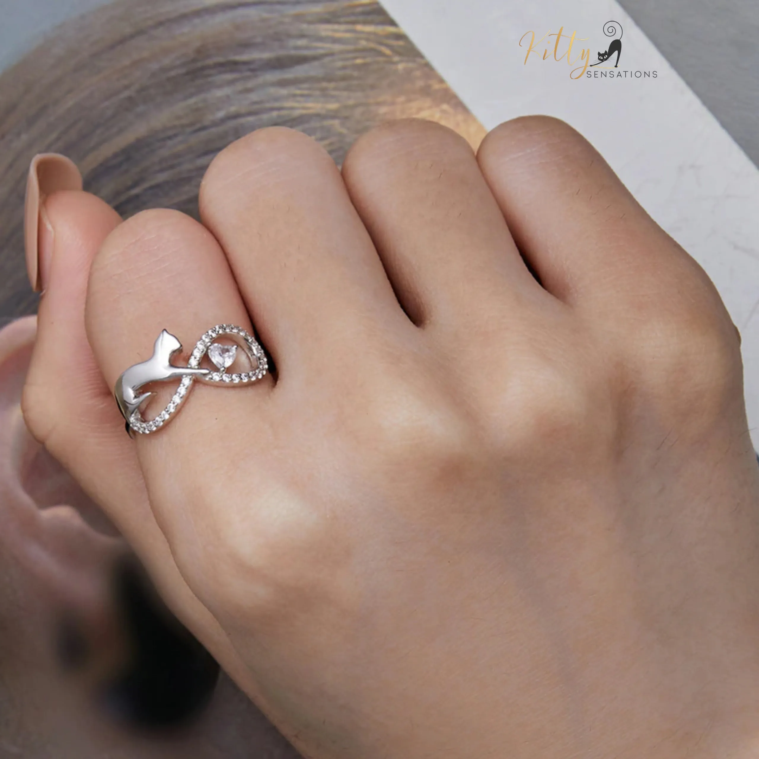 Infinite Love CZ Cat Ring in Solid 925 Sterling Silver - Platinum Plated