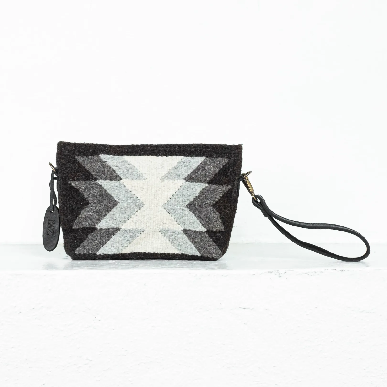 Piedra Convertible Clutch