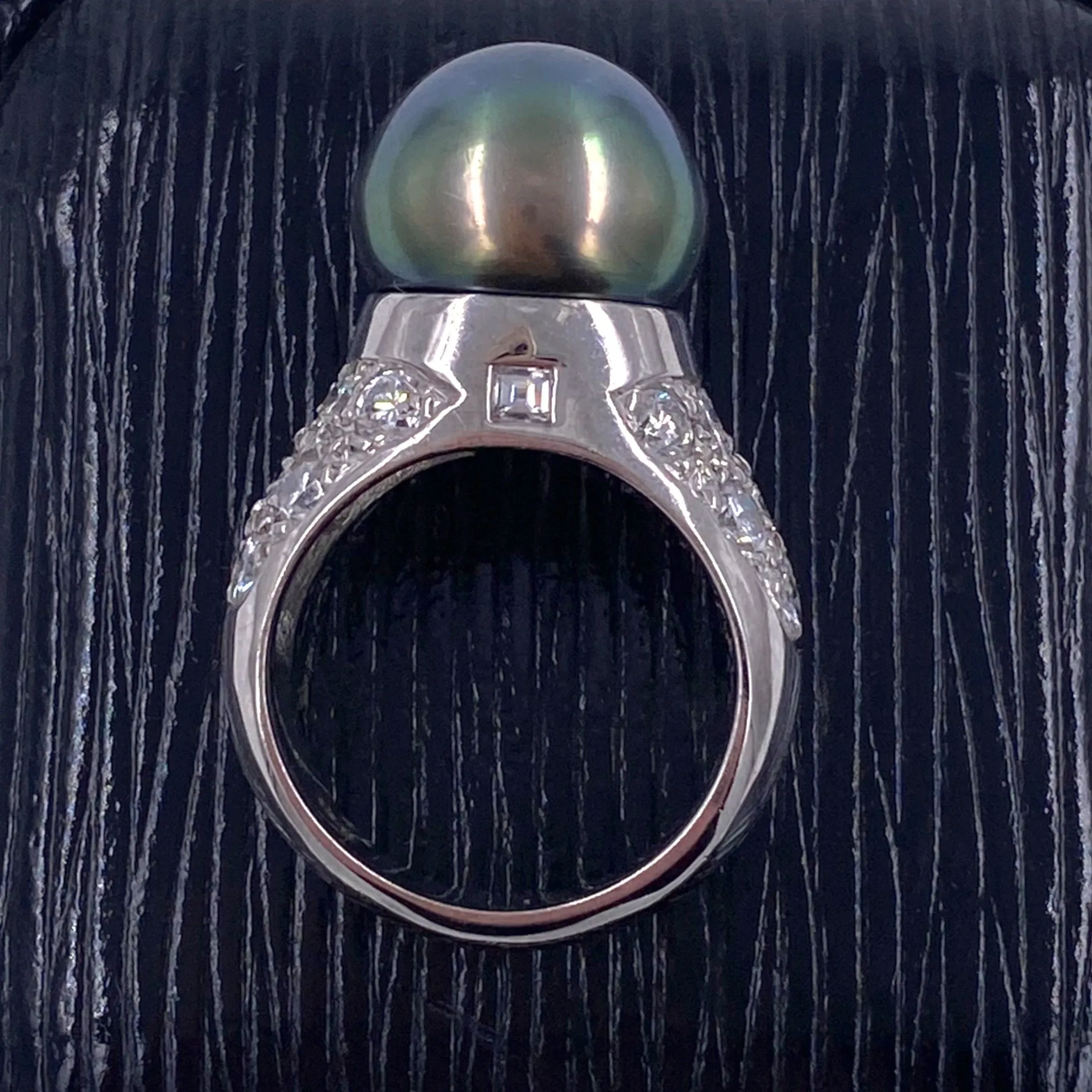 Vintage 14K White Gold Tahitian Pearl & Diamond Ring