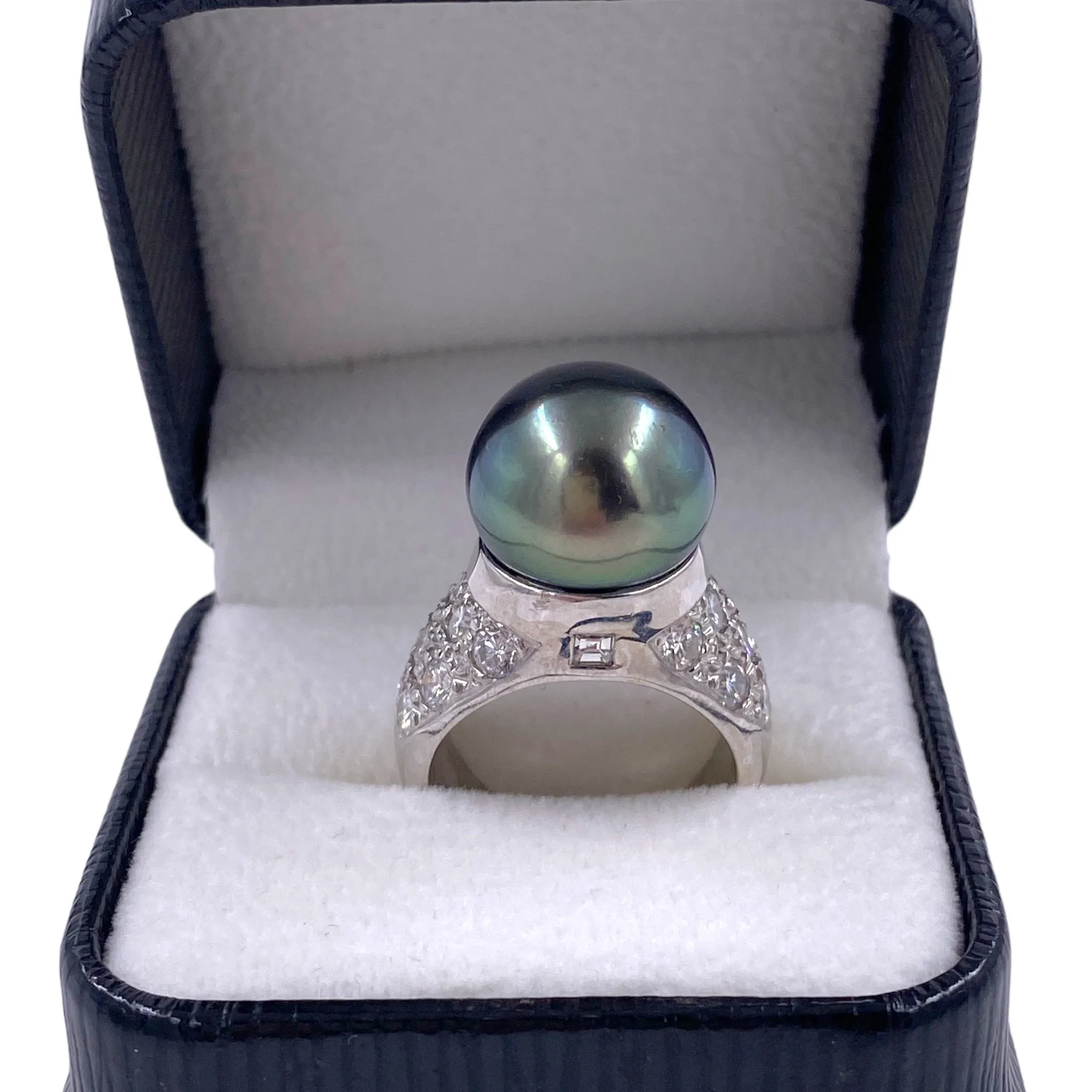 Vintage 14K White Gold Tahitian Pearl & Diamond Ring