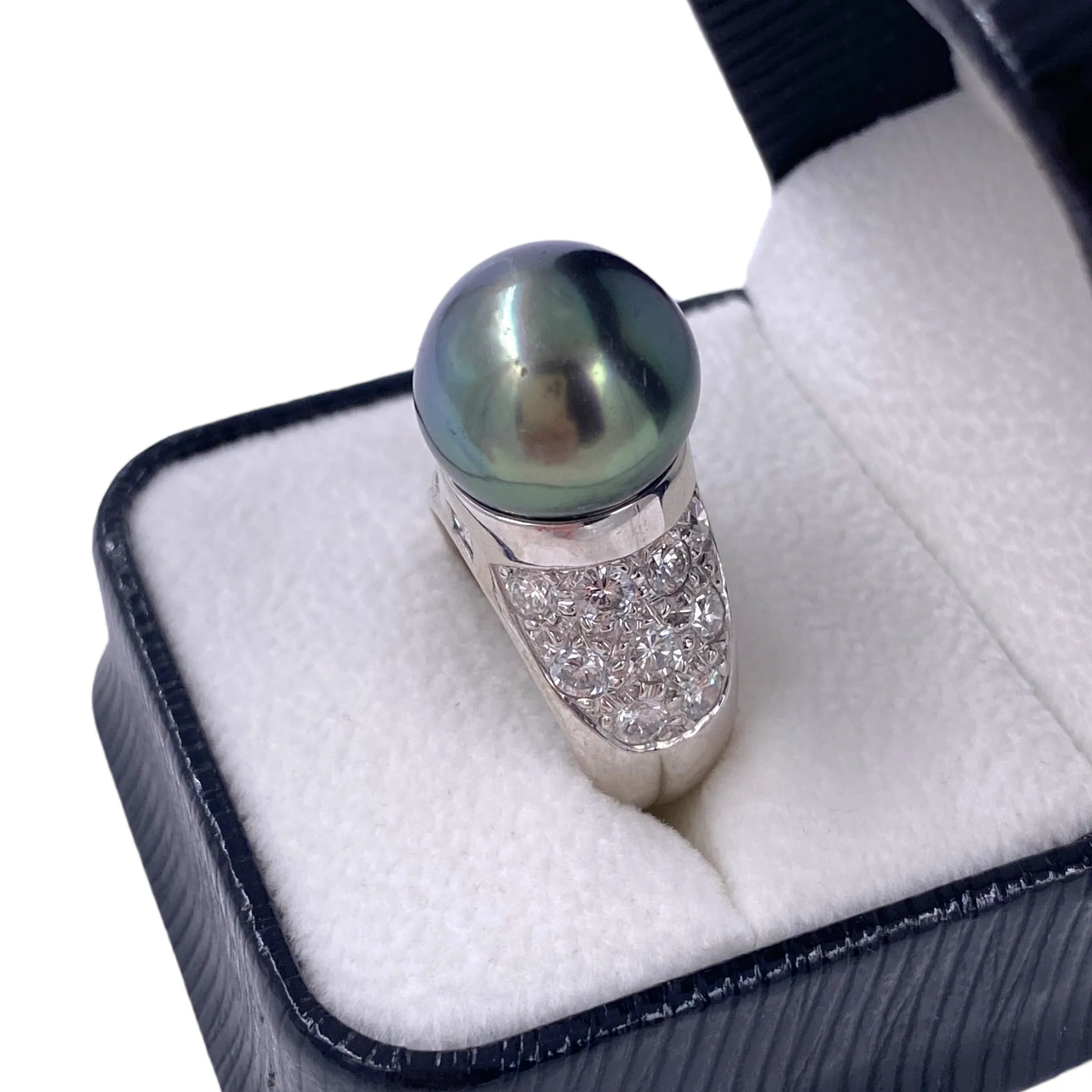 Vintage 14K White Gold Tahitian Pearl & Diamond Ring